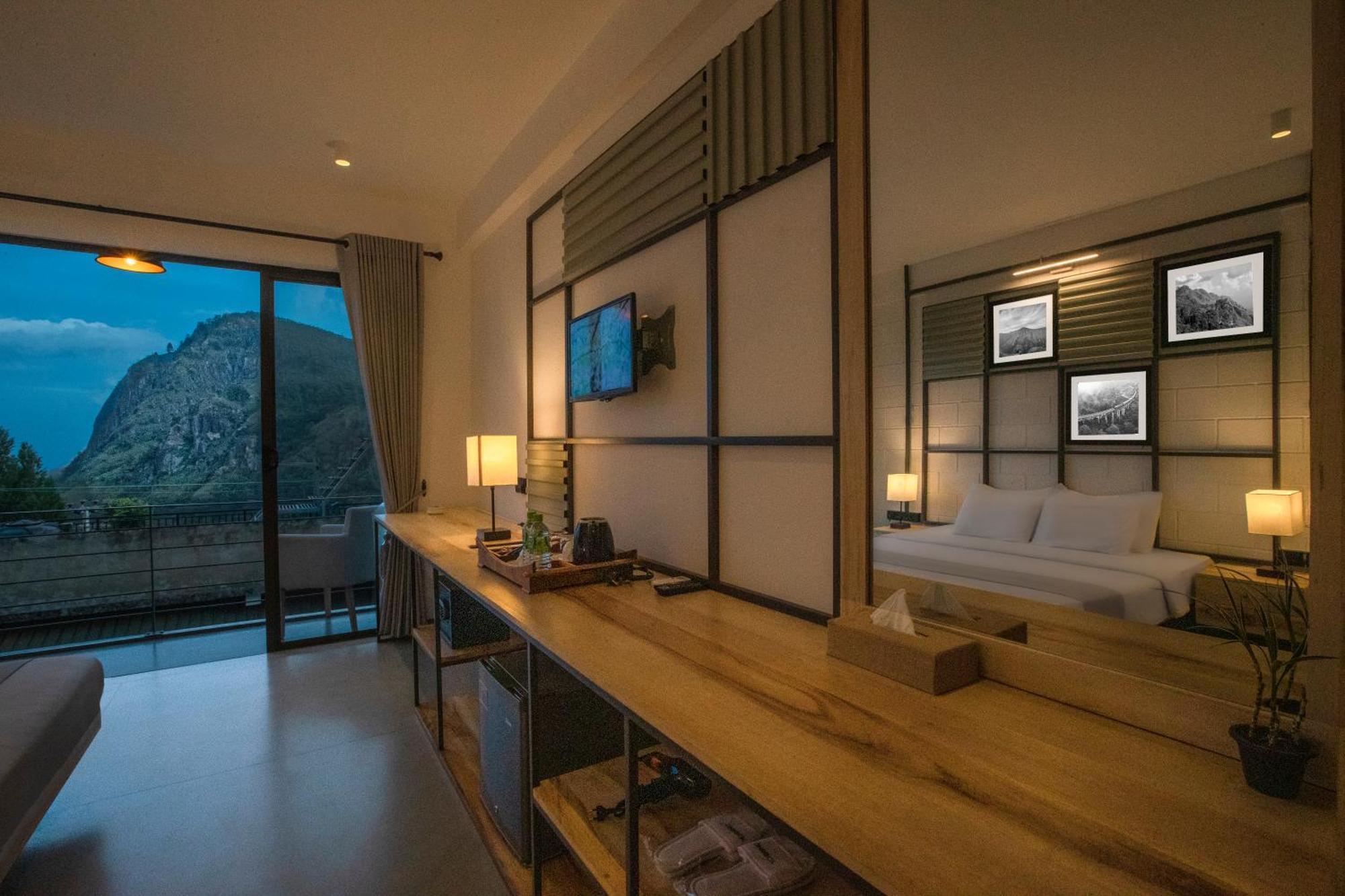Hotel Onrock Елла Екстер'єр фото